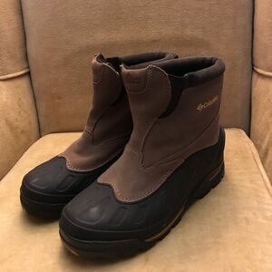 Columbia mens snow boot
